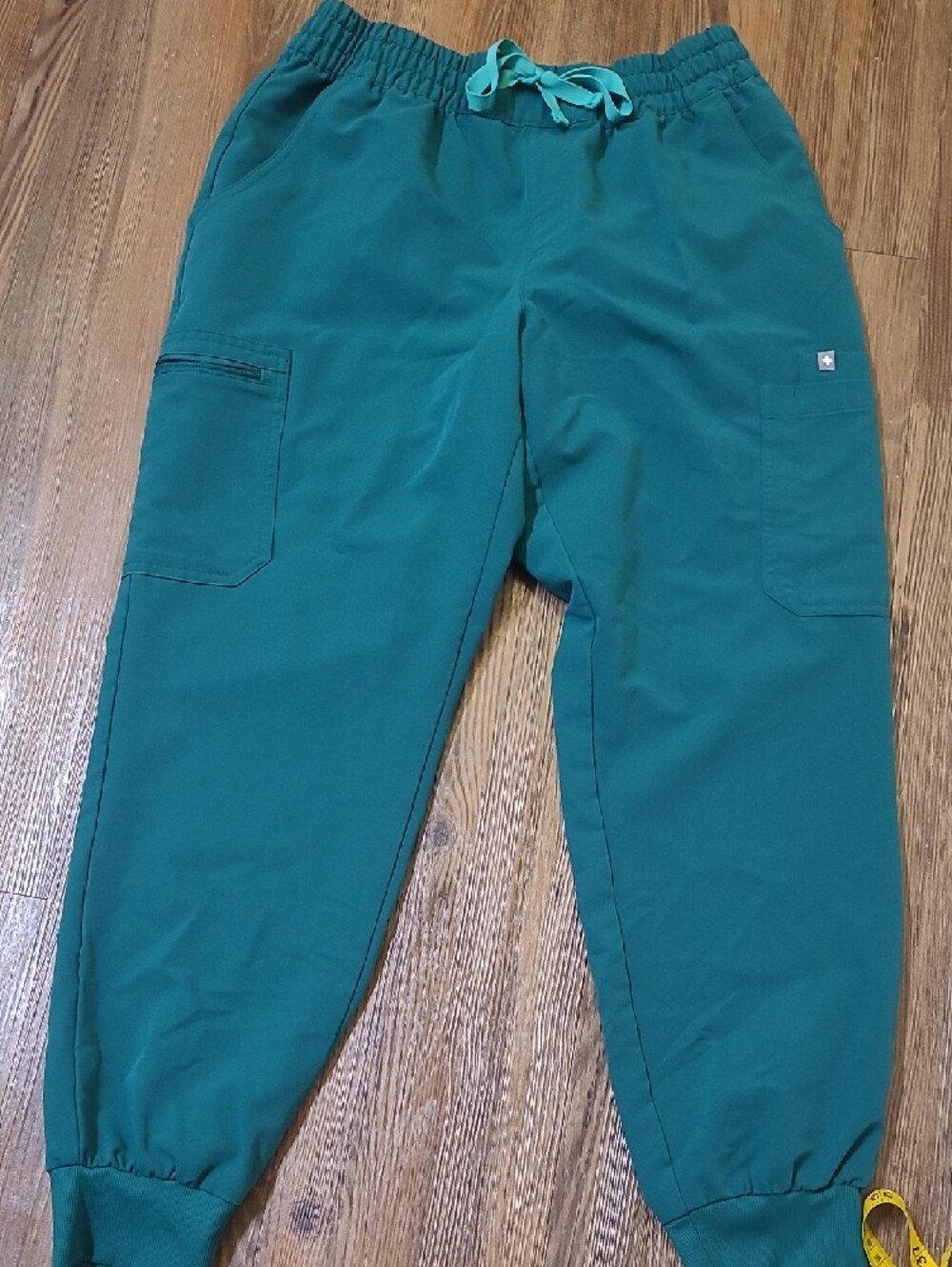 Figs women,s Teal V-Neck Scrub Top and Pants used goodsize L. - Picture 7 of 16